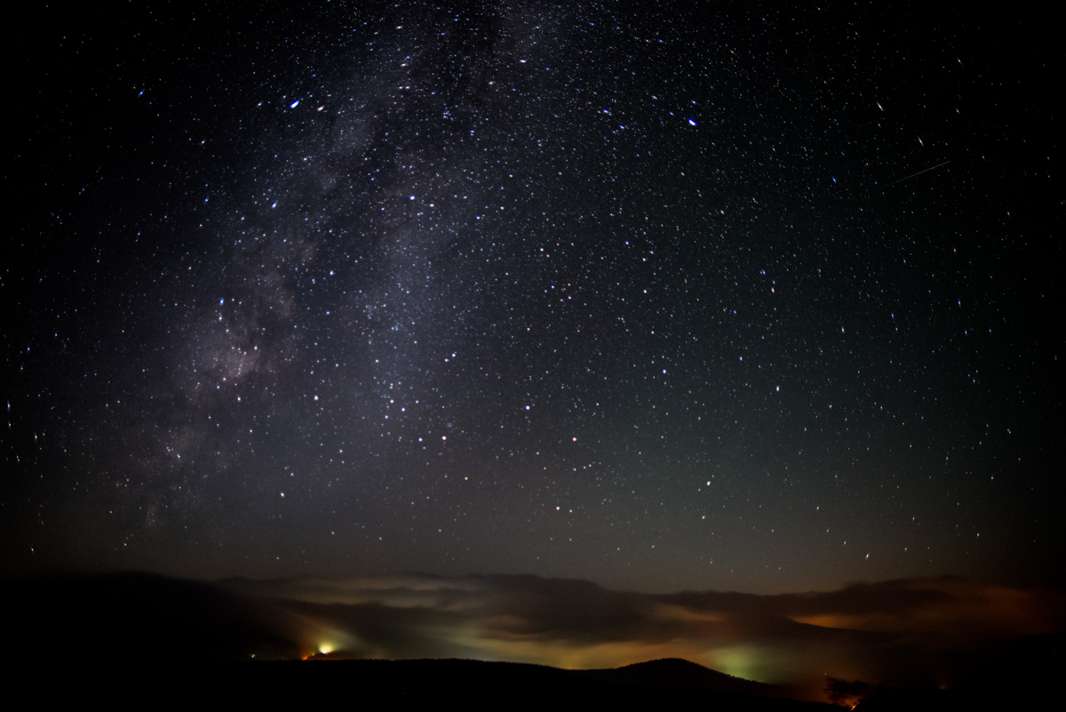 天の川 星空を撮るのに最適なレンズは何か Samyangの14mmf2 8がコスパ最強だと思う訳 山とカメラと僕の覚書